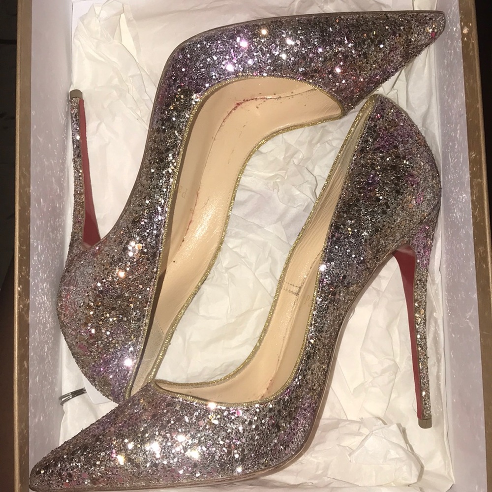 Christian Louboutin So Kate 120
